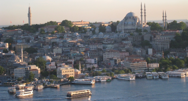 Vista de la Mezquita de Solimán el Magnífico desde la Torre Galata