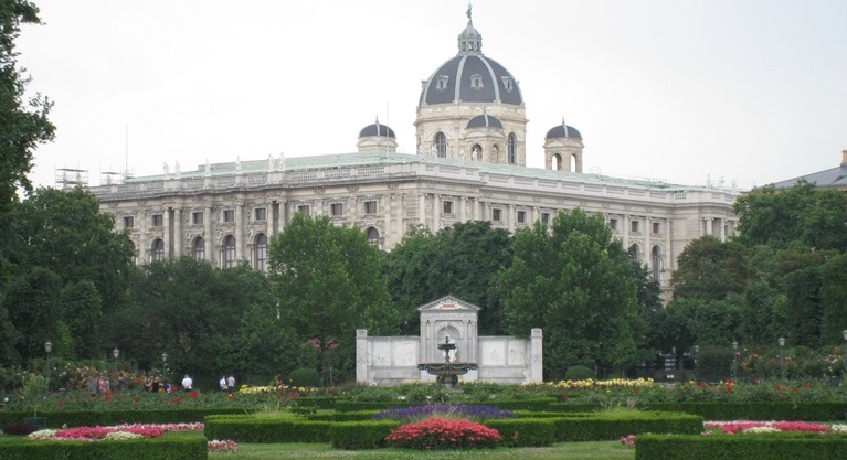 Vista del Palacio de Hofurg