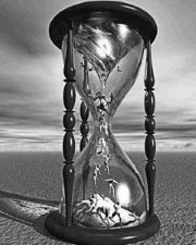 Militar trabajando en ciberseguridad